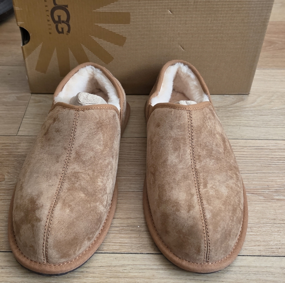 UGG Australia Men's Scuff Romeo II Slippers in "Chestnut"